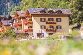 Гостиница Hotel Pezzotti  Пеллиццано